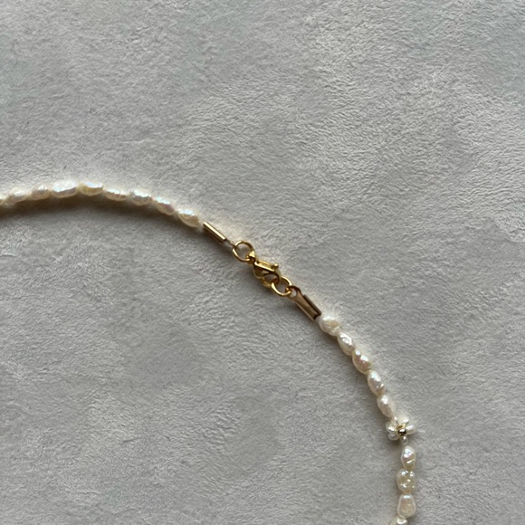 Freshwater Pearl Flower Necklace - Picture 3 of 5